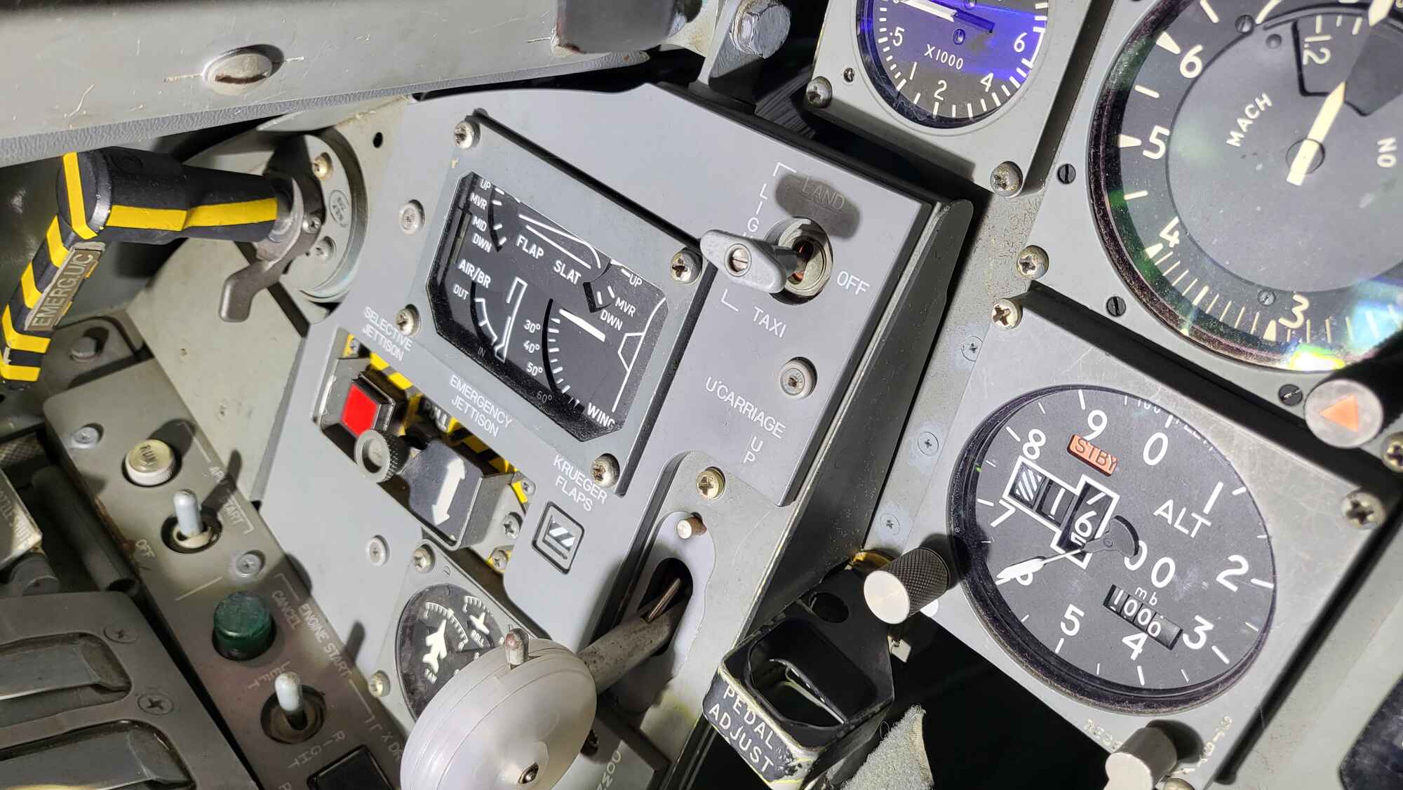 cockpit 4