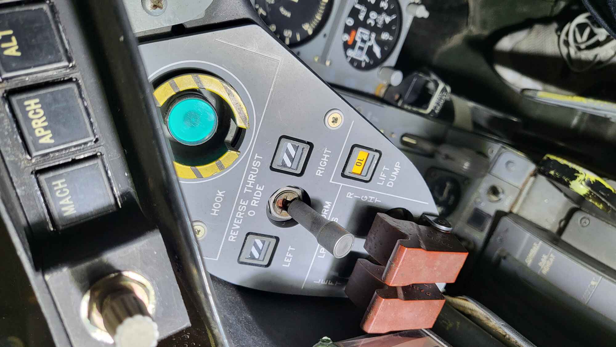 cockpit 6